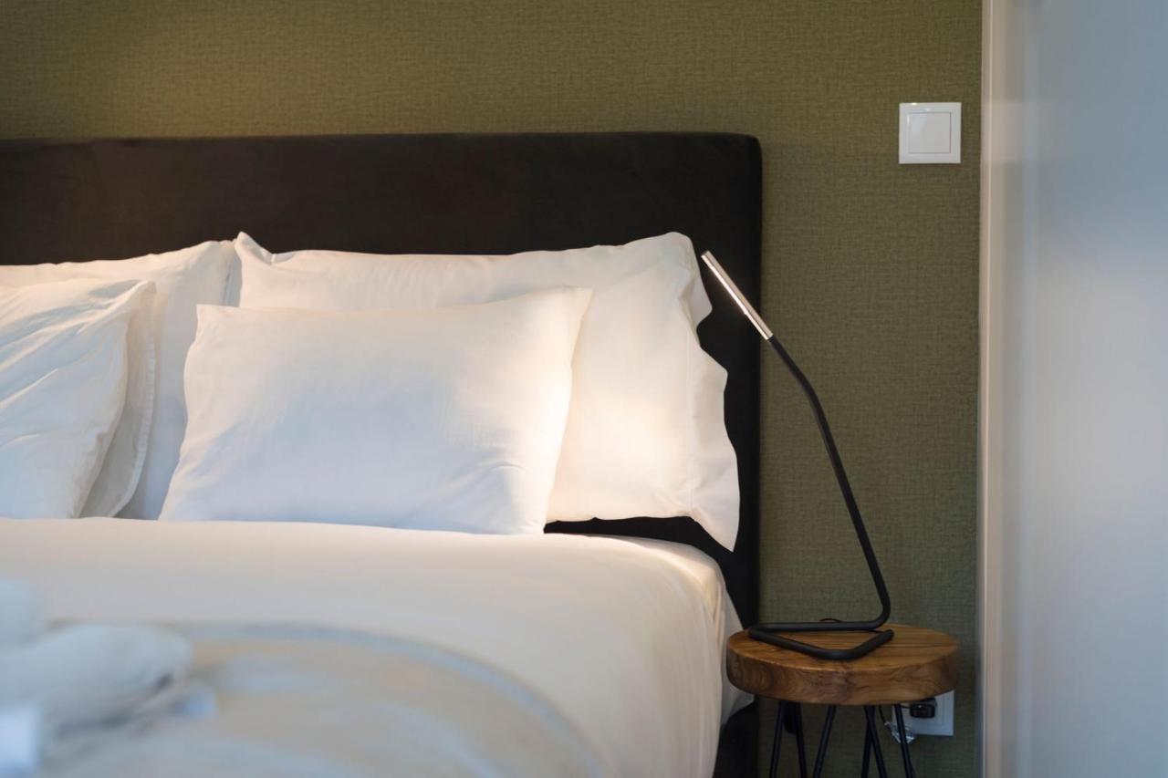 Lovelystay - Modern Loft With Gym & Free Parking Minutes Away From Cbd بورتو المظهر الخارجي الصورة
