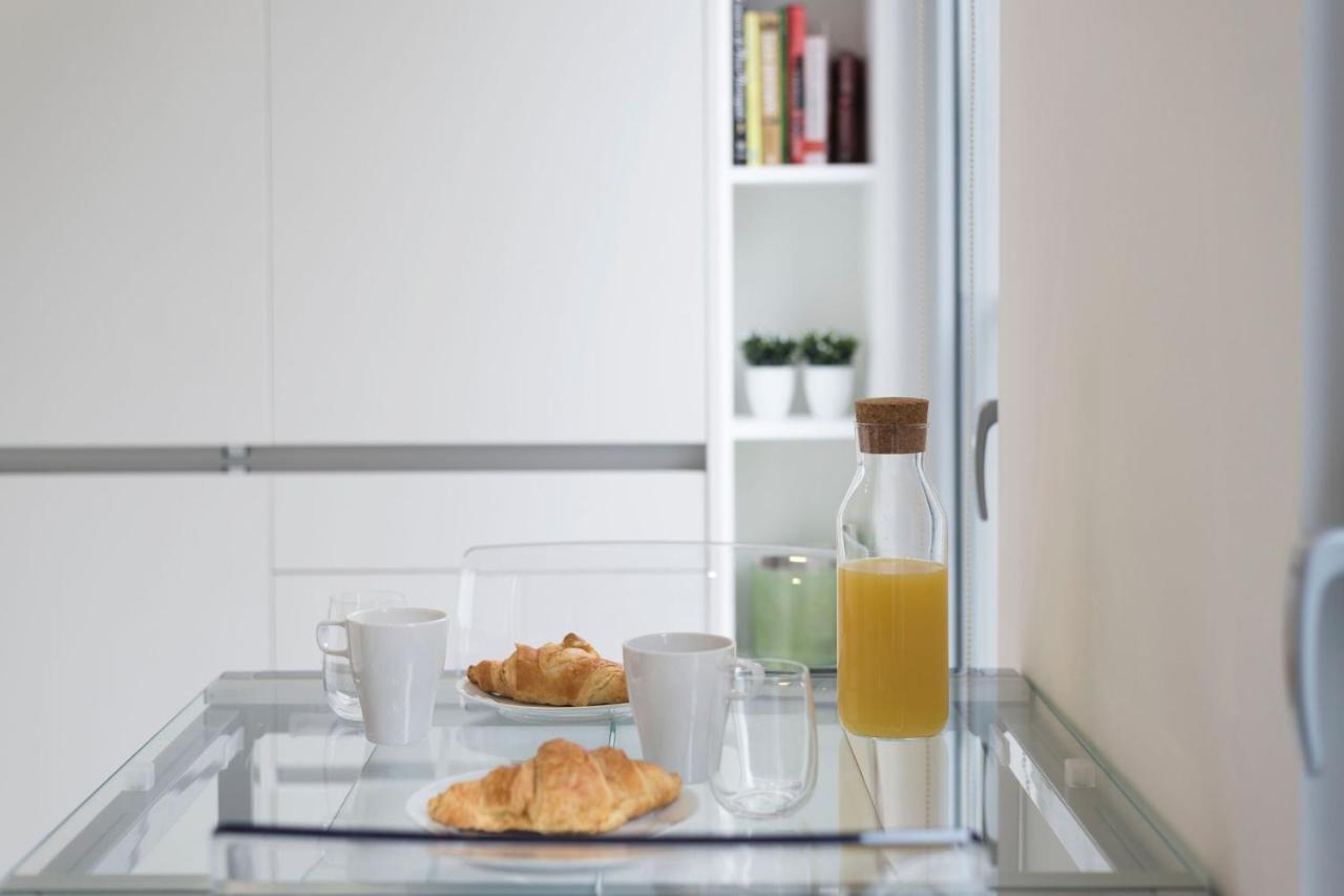 Lovelystay - Modern Loft With Gym & Free Parking Minutes Away From Cbd بورتو المظهر الخارجي الصورة